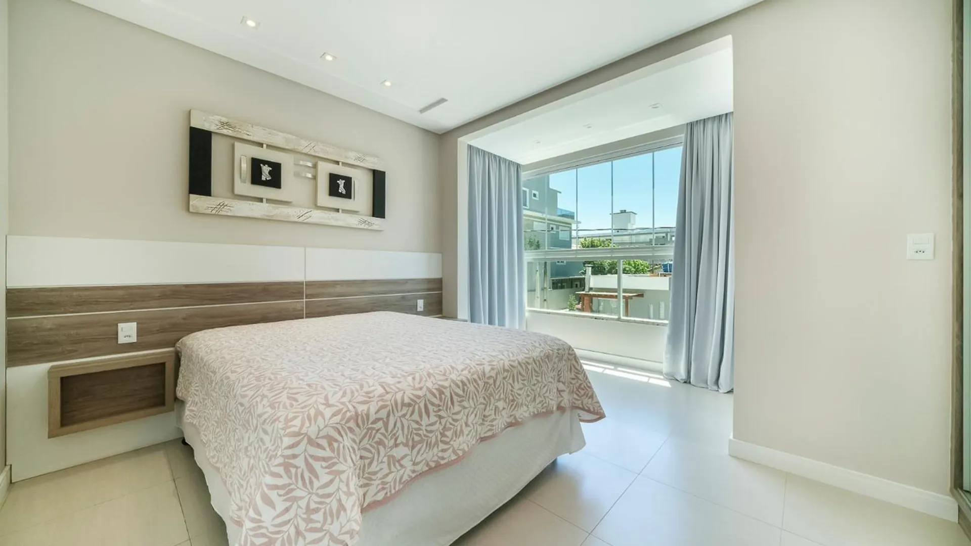 Apartamento Duplex Terreo Com Super Spa Bombinhas Apartment