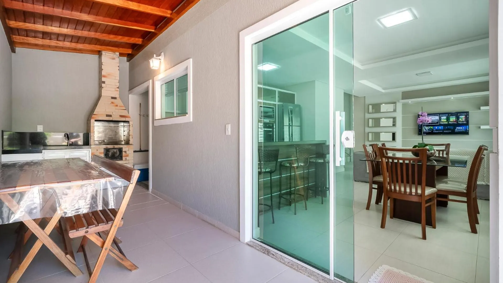 Apartamento Duplex Terreo Com Super Spa Bombinhas