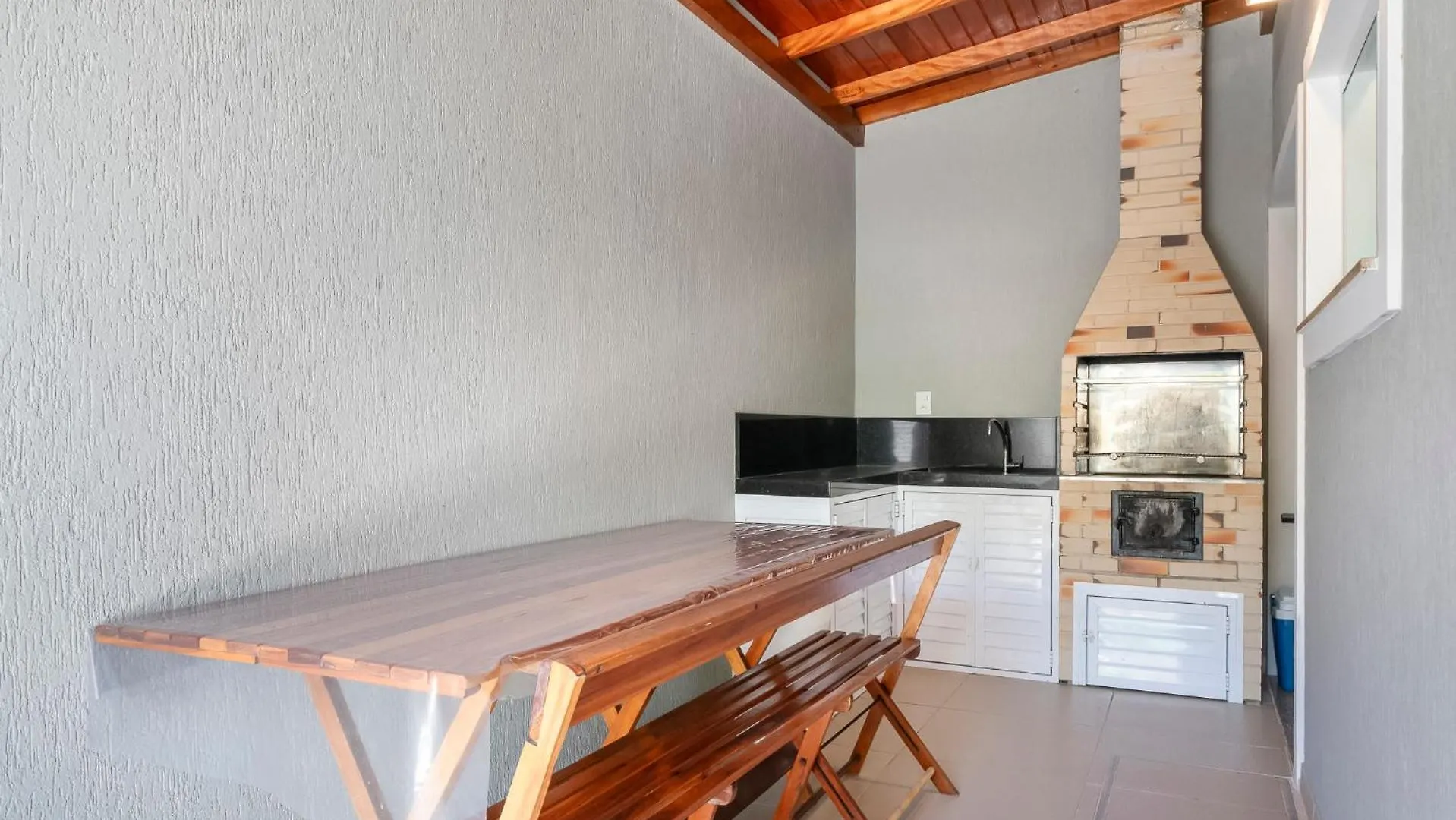 Apartamento Duplex Terreo Com Super Spa Bombinhas 0*,  Brazil